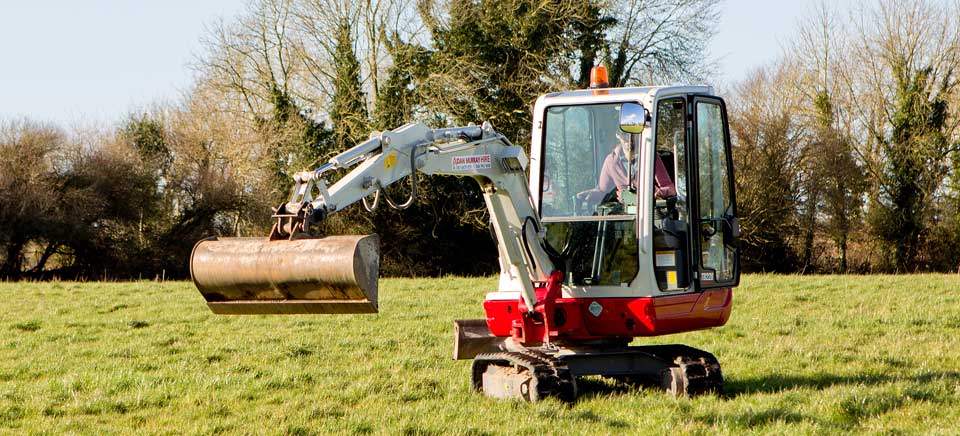 ammex-mini-digger-hire